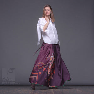 Maxi skirt with abstract pattern. Squareroot5 wear